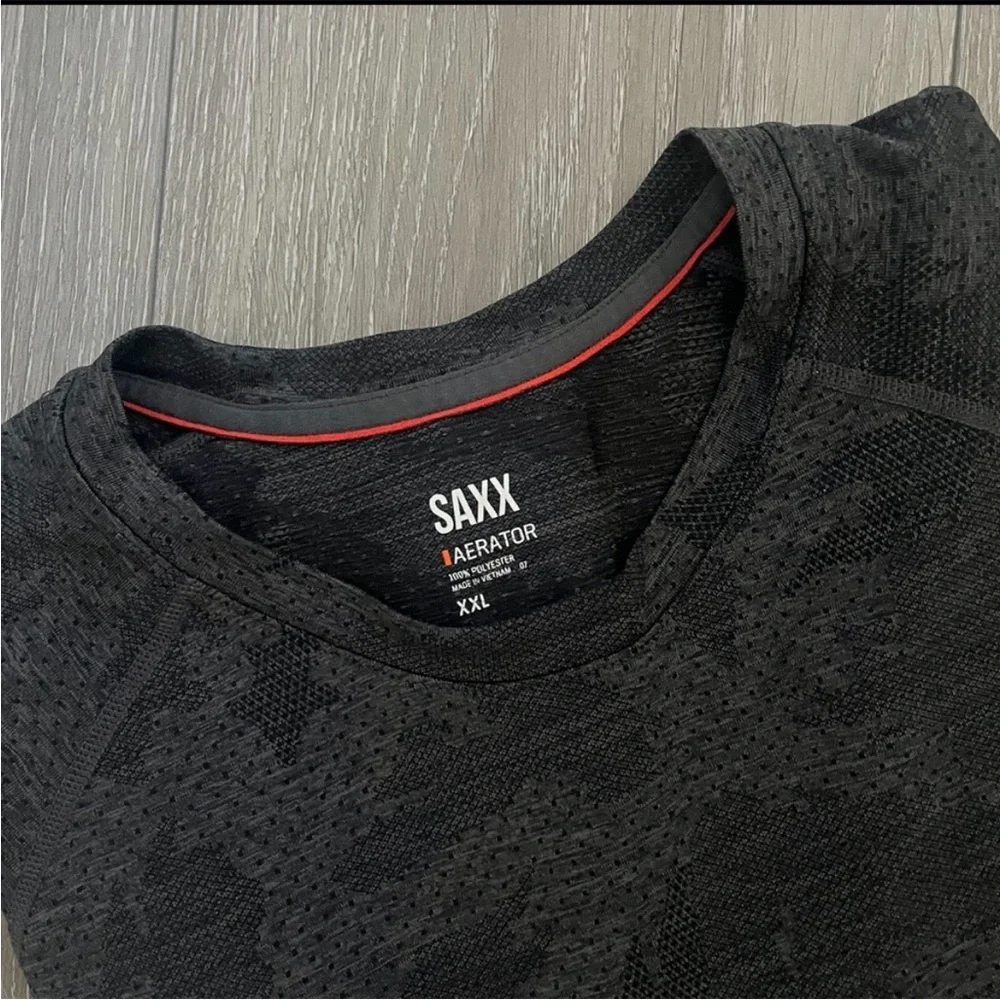 Saxx Aerator Camo Tech T-Shirt Size XXL - Picture 3 of 6